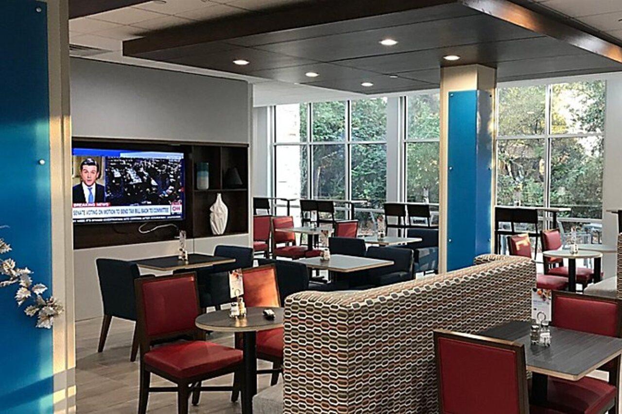 Holiday Inn Express & Suites Pineville-Alexandria Area Extérieur photo