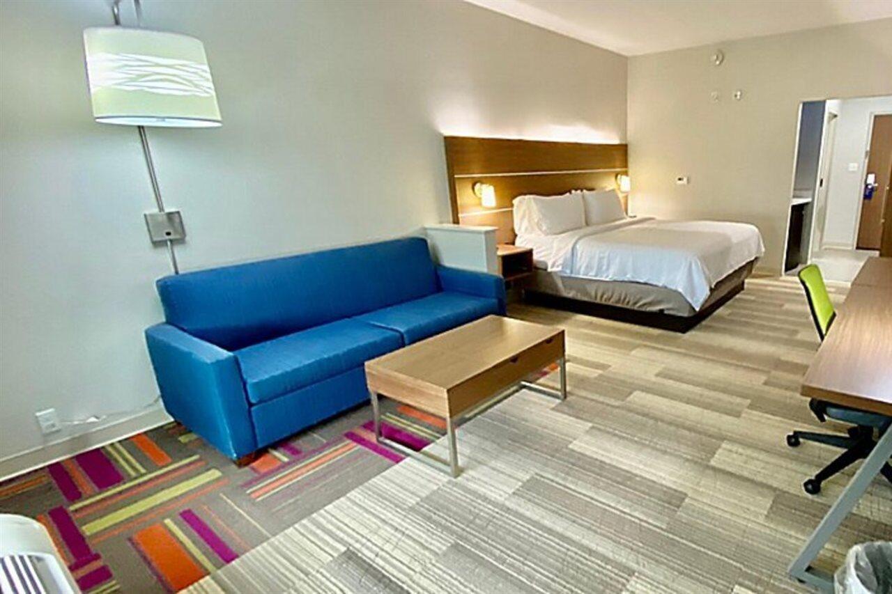 Holiday Inn Express & Suites Pineville-Alexandria Area Extérieur photo