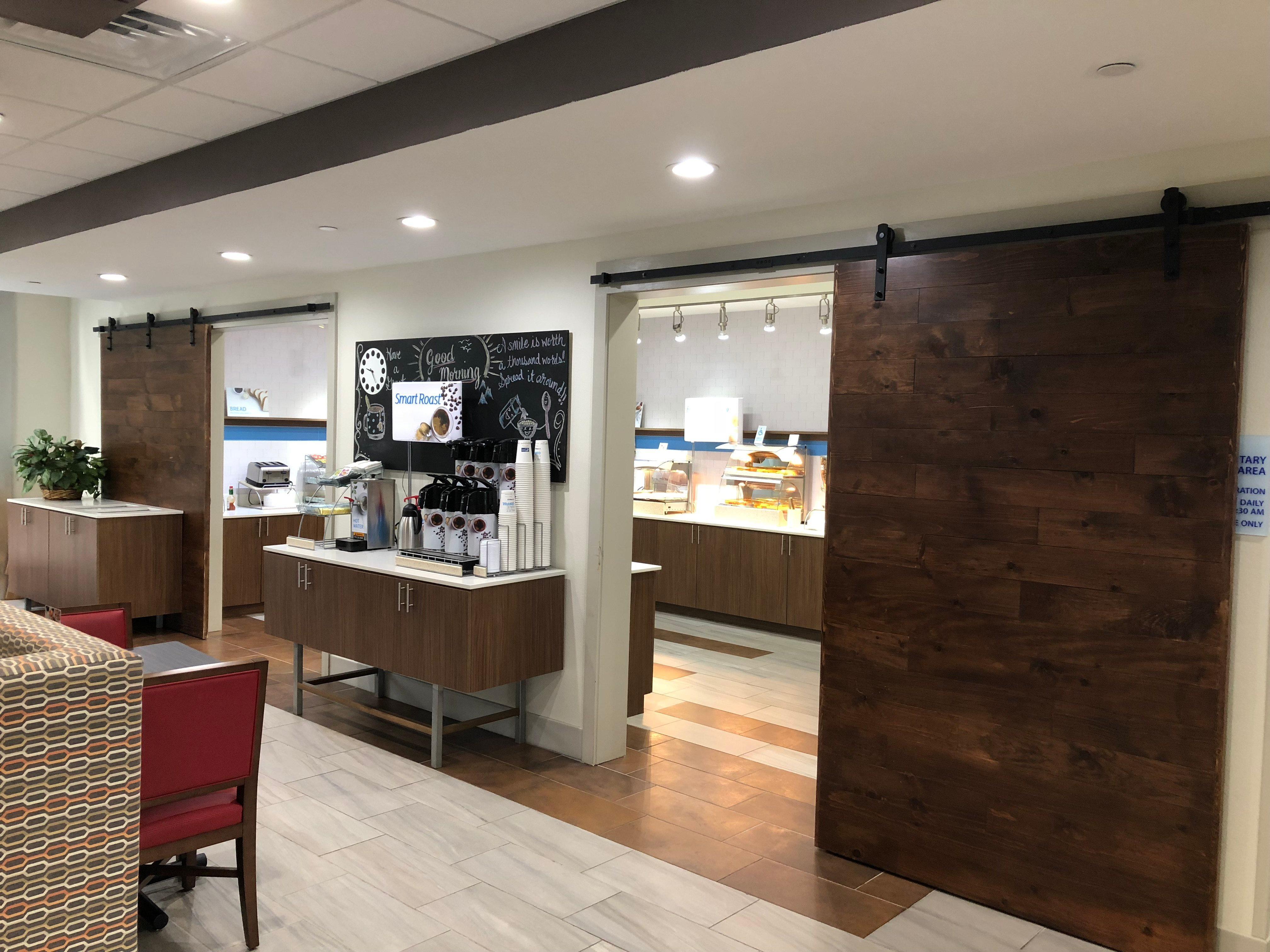 Holiday Inn Express & Suites Pineville-Alexandria Area Extérieur photo